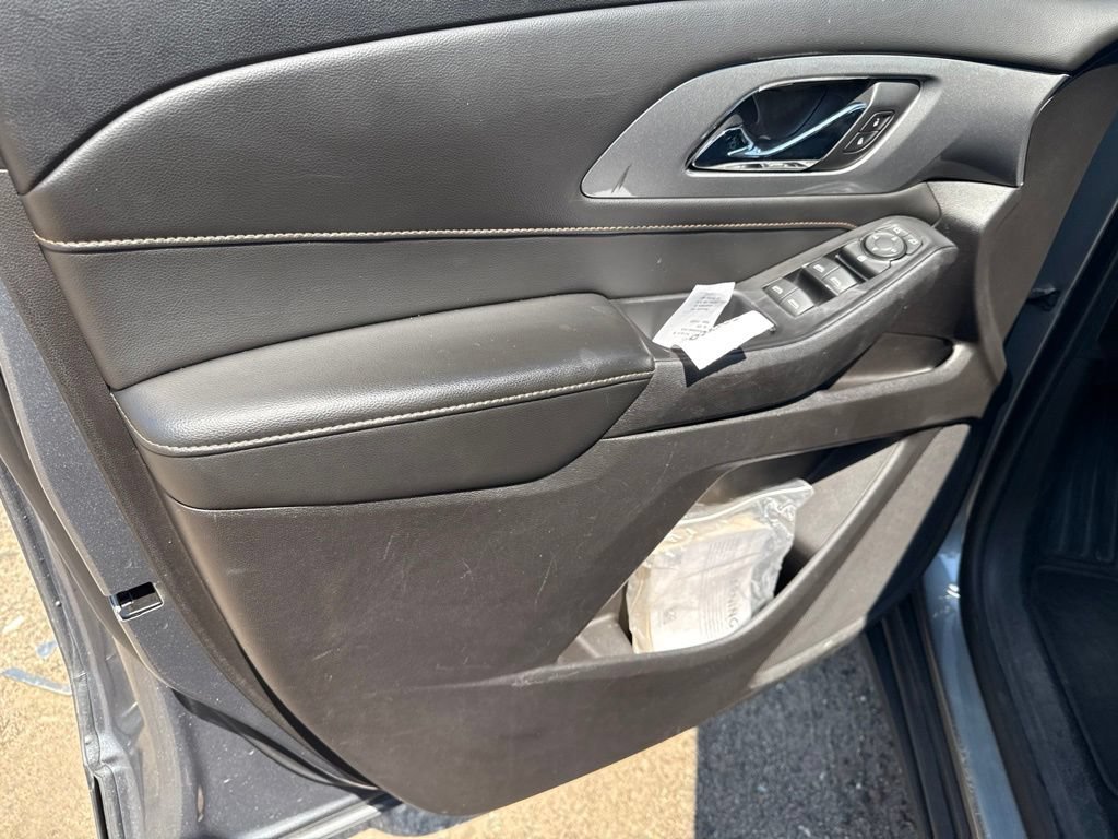 Used 2018 Chevrolet Traverse LS AWD/4WD image 24