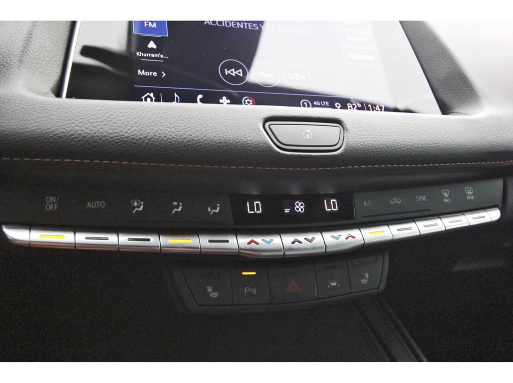 Used 2023 Cadillac XT4 Sport w/ Technology Package FWD image 23