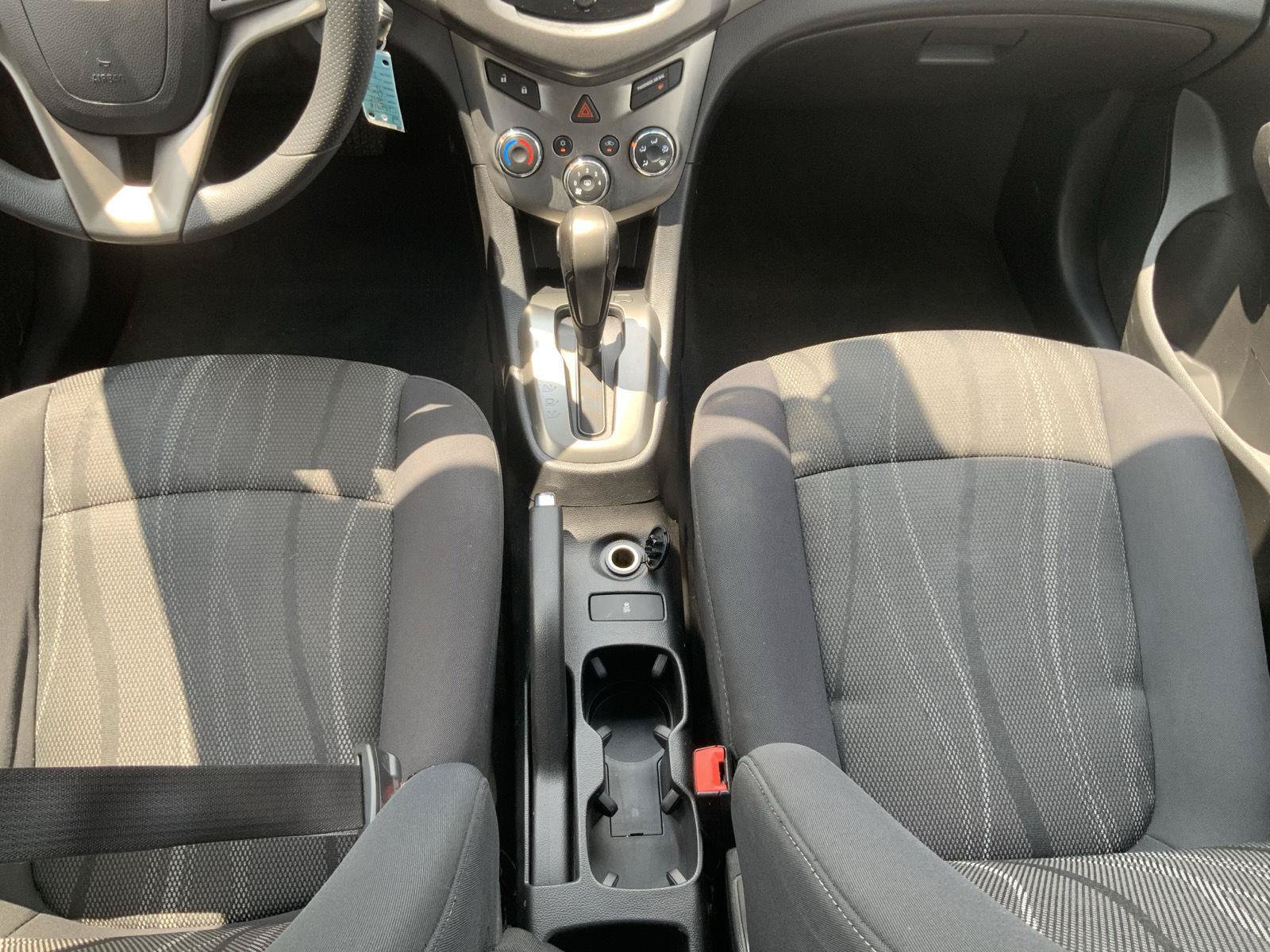 Used 2015 Chevrolet Sonic LT FWD image 35