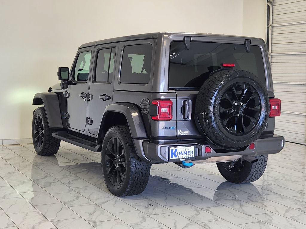 Used 2021 Jeep Wrangler Unlimited Sahara AWD/4WD image 5
