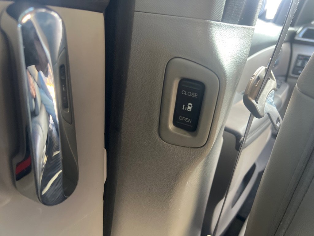 Used 2014 Honda Odyssey EX-L image 35
