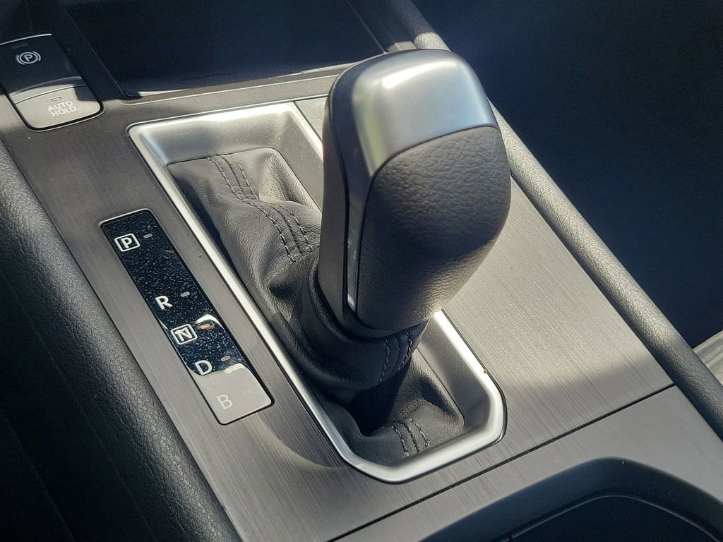 Certified 2025 Nissan Kicks SV FWD image 31