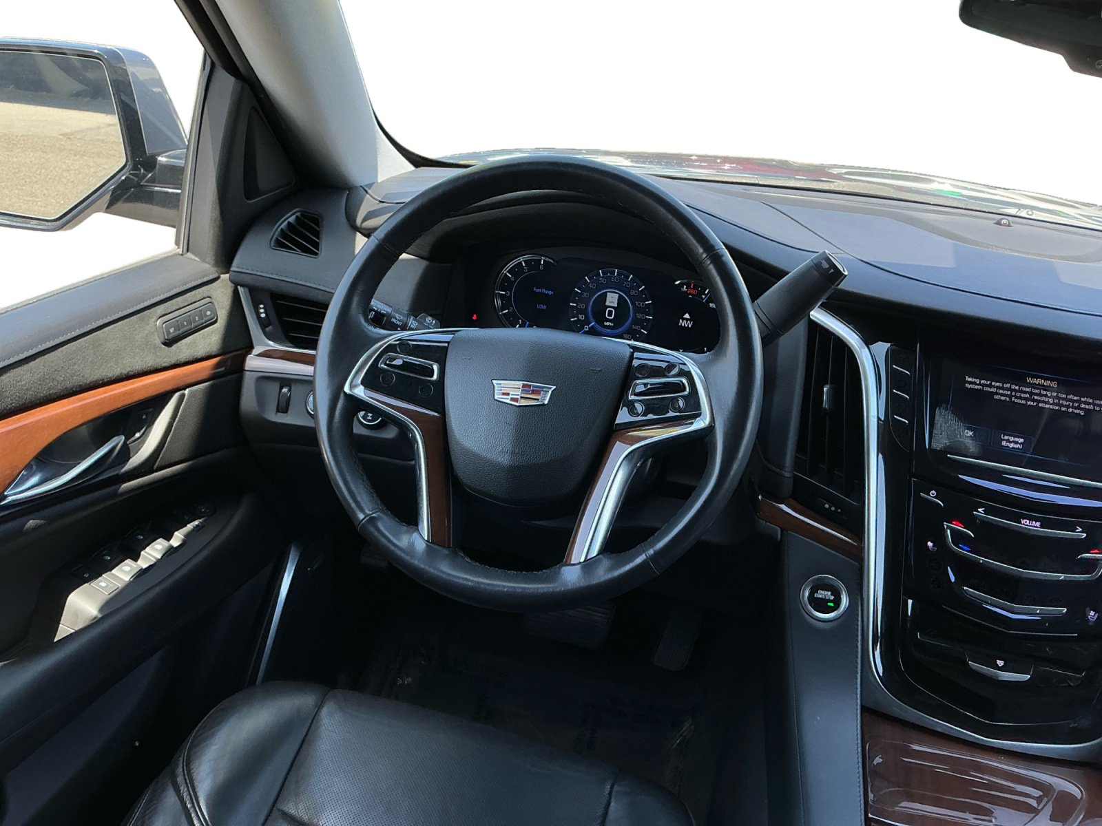 Used 2020 Cadillac Escalade 4WD image 11