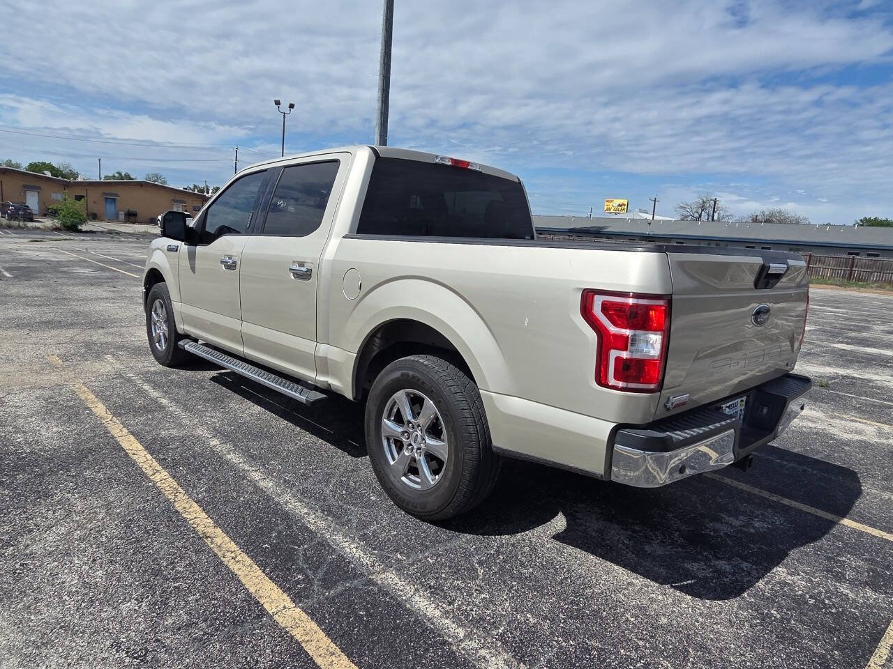 Used 2018 Ford F150 XLT w/ Equipment Group 302A Luxury RWD image 9