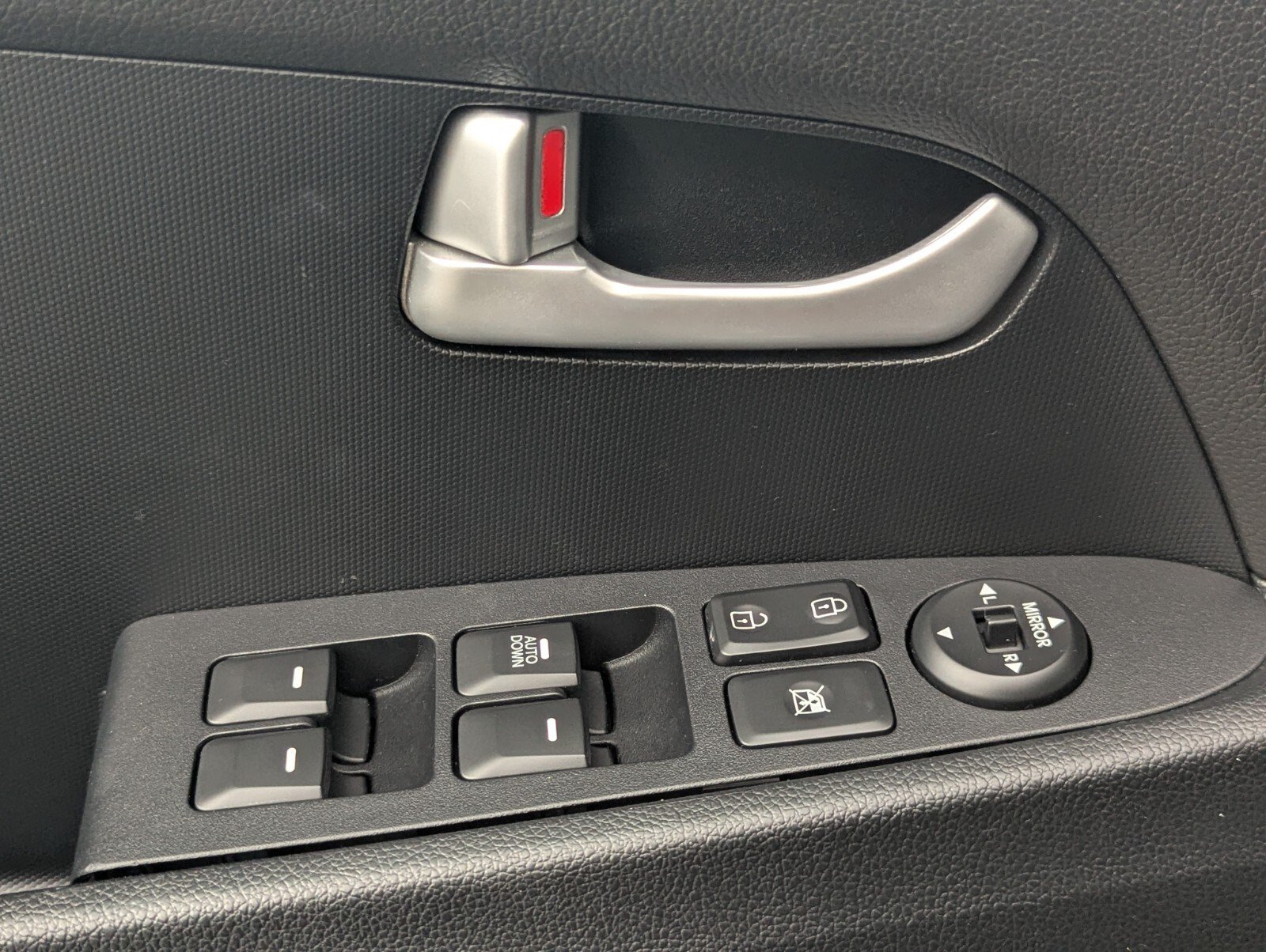 Used 2015 Kia Sportage LX FWD image 23
