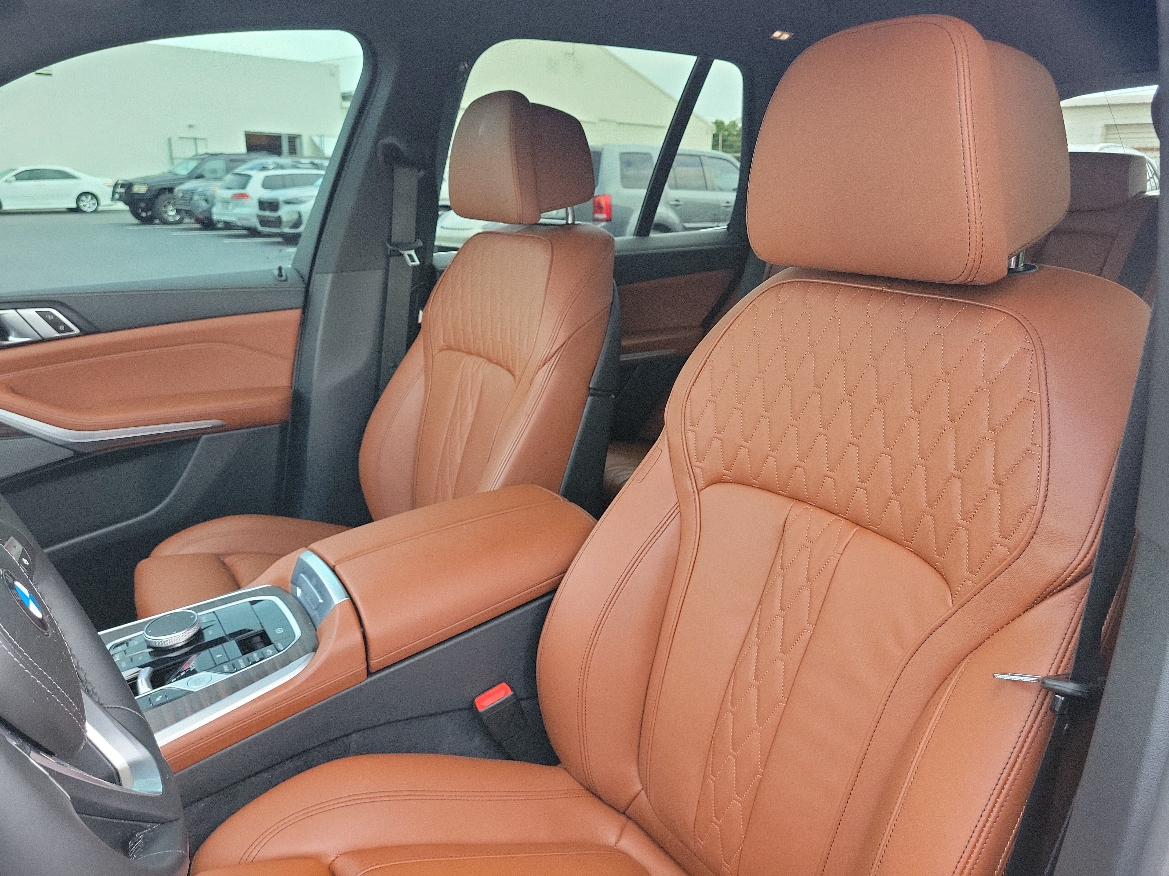 Used 2024 BMW X5 xDrive40i w/ Premium Package AWD/4WD image 23