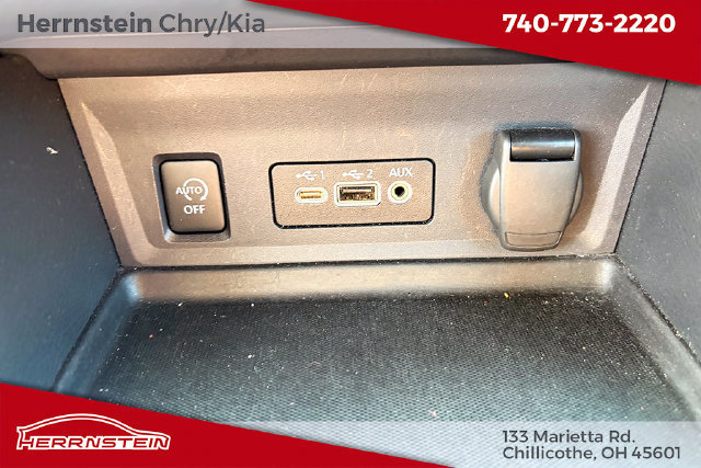 Used 2025 Nissan Sentra SV FWD image 19