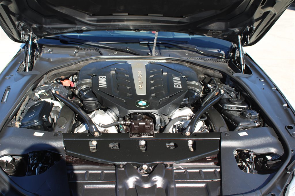 Used 2012 BMW 650i xDrive Coupe AWD/4WD image 30