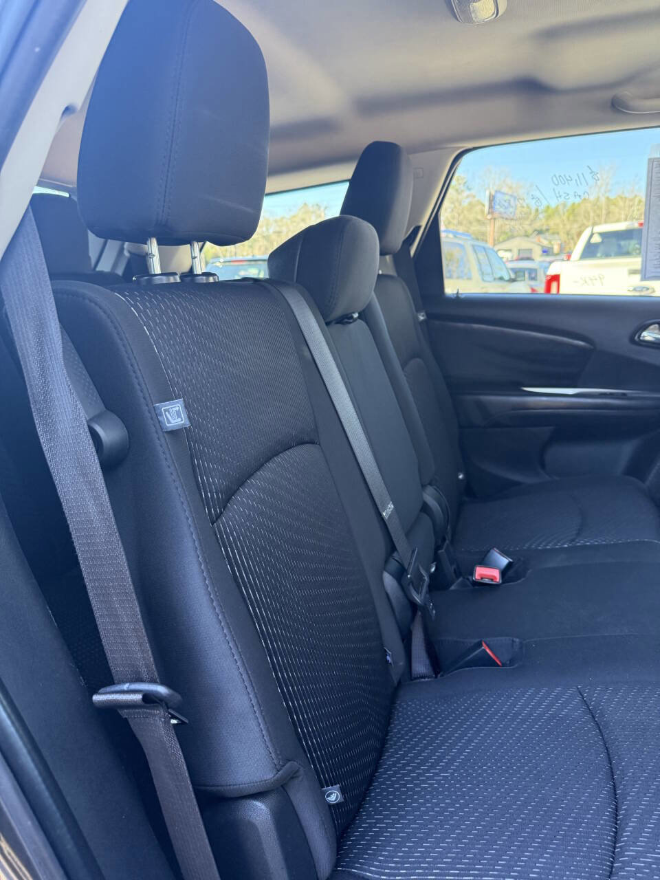 Used 2018 Dodge Journey SE image 21