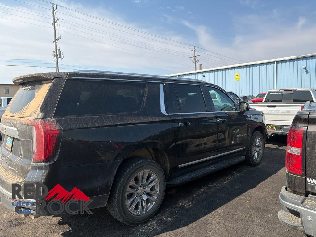 Used 2021 GMC Yukon XL Denali AWD/4WD image 7