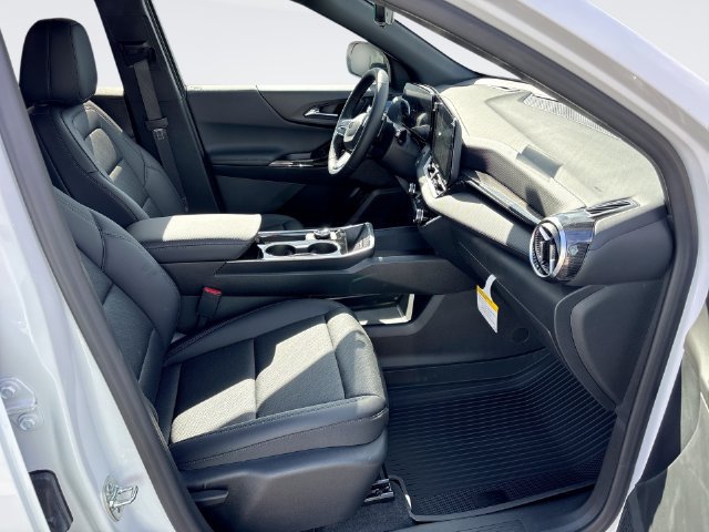 New 2027 Chevrolet Equinox LT w/ Convenience Package II FWD image 25