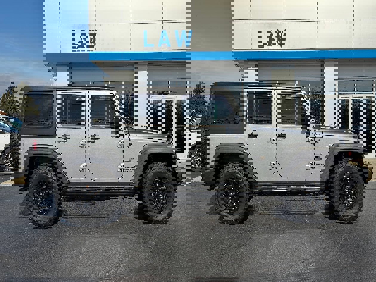 Used 2015 Jeep Wrangler Unlimited Sport image 4