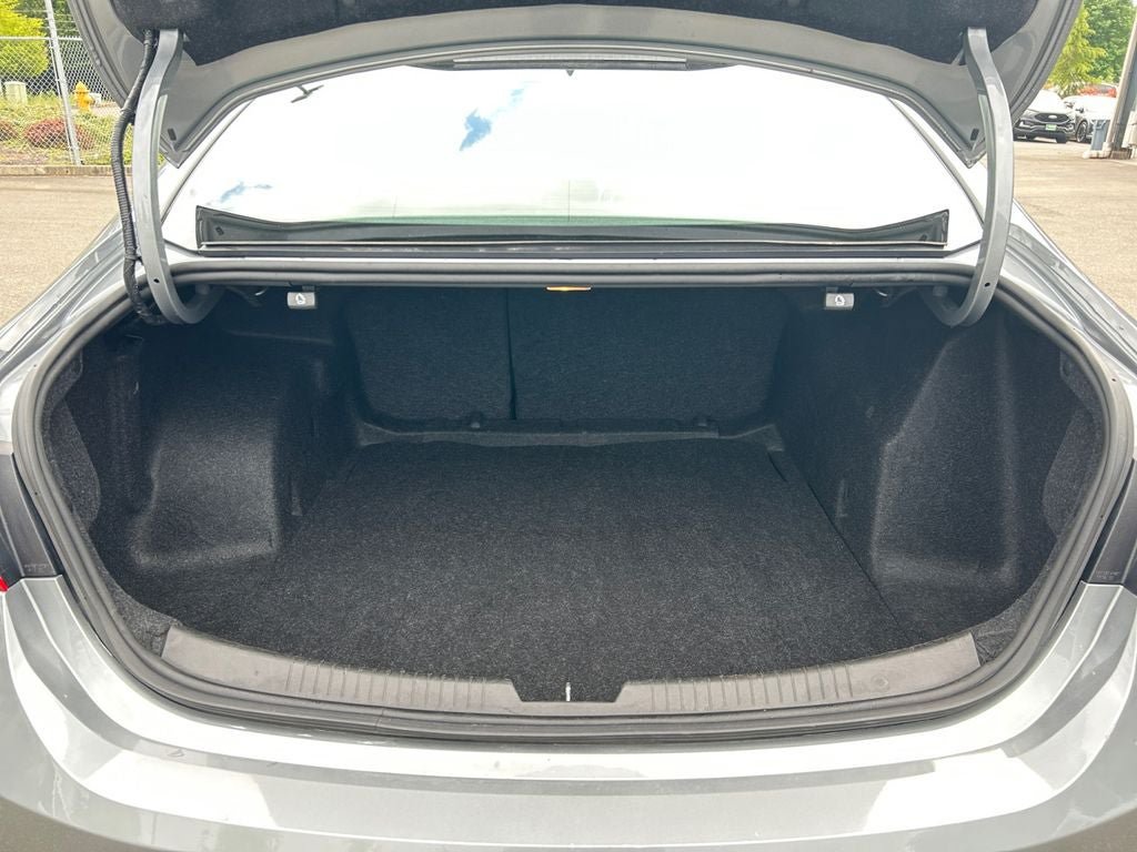 Used 2023 Chevrolet Malibu LT FWD image 22