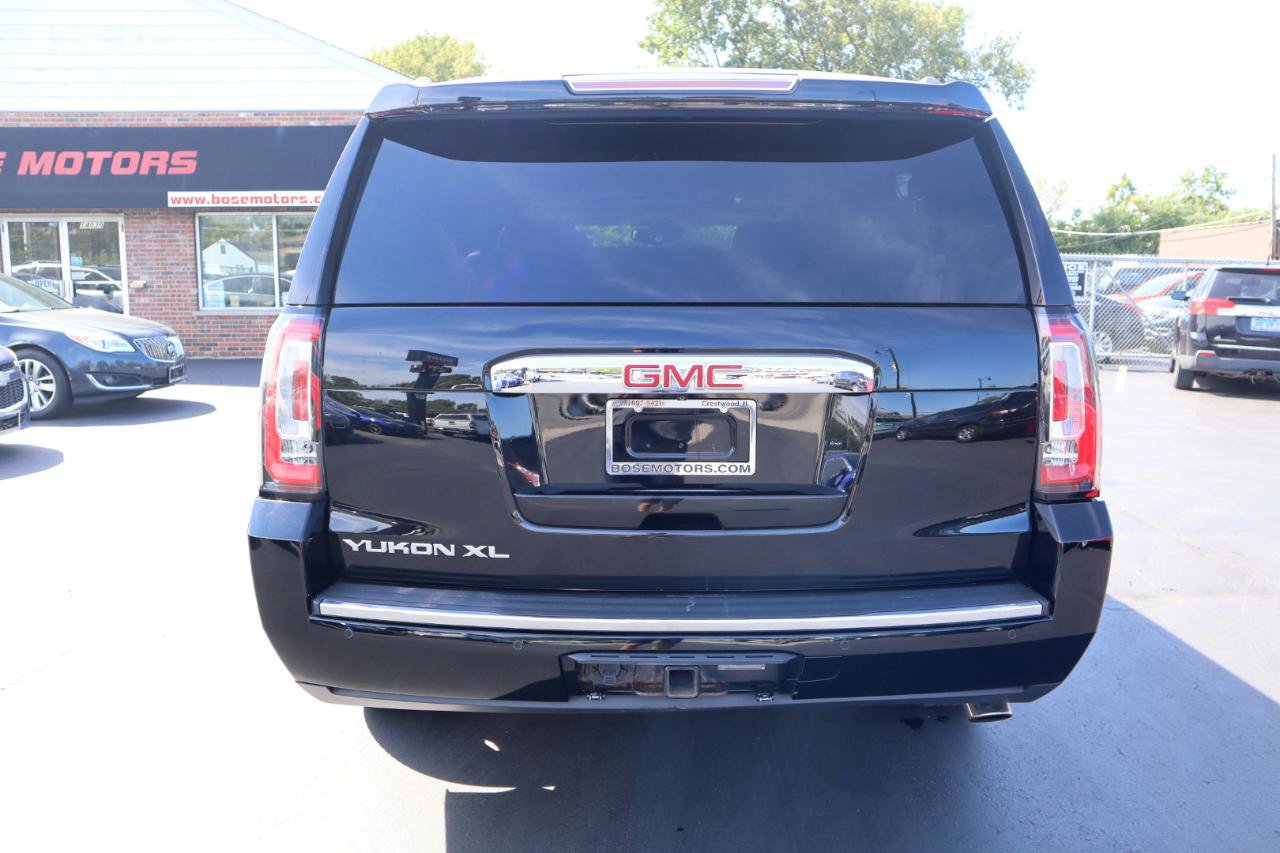Used 2015 GMC Yukon XL Denali w/ Premium Package AWD/4WD image 4
