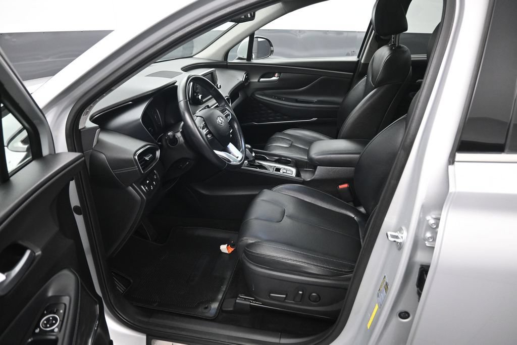 Used 2019 Hyundai Santa Fe Limited FWD image 9