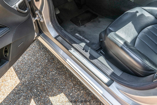 Used 2005 Mercedes-Benz E 55 AMG Sedan image 33