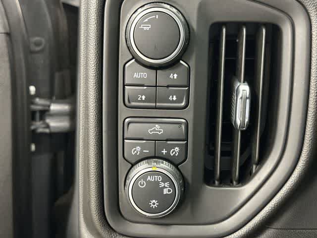 Used 2021 Chevrolet Silverado 1500 Custom Trail Boss w/ LPO, Dark Essentials Package AWD/4WD image 19