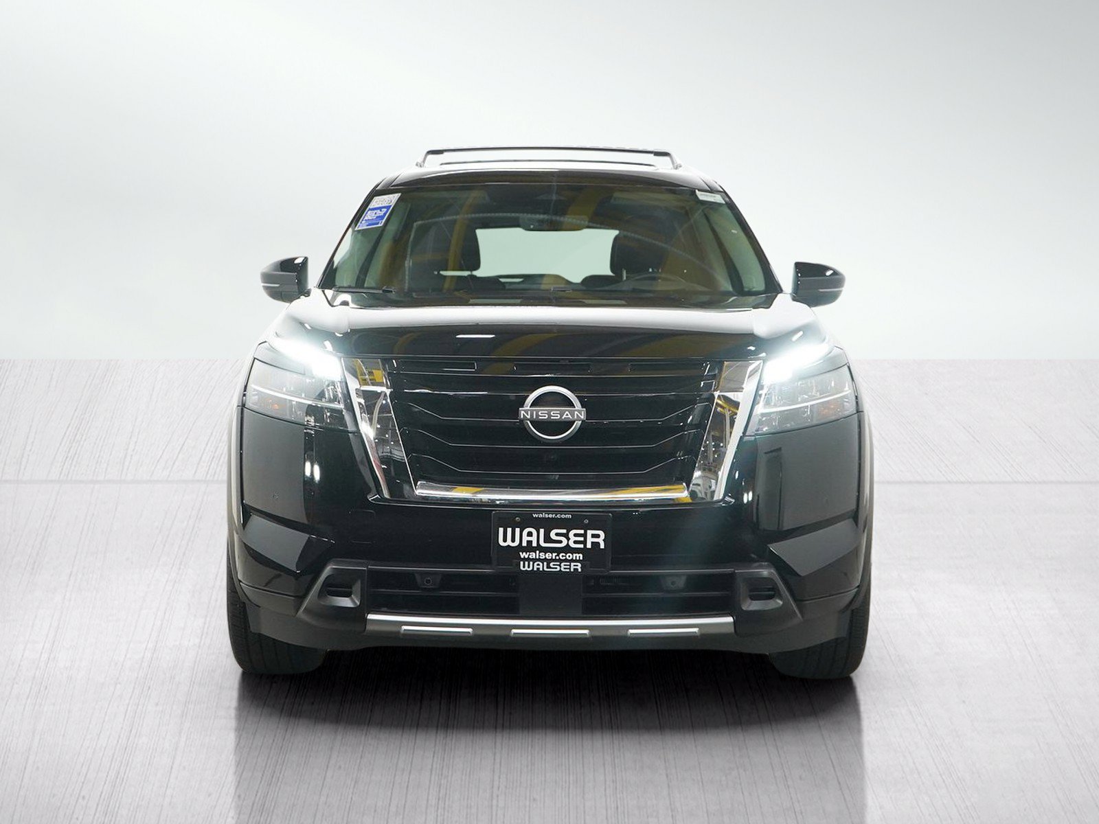 Used 2023 Nissan Pathfinder Platinum AWD/4WD image 8