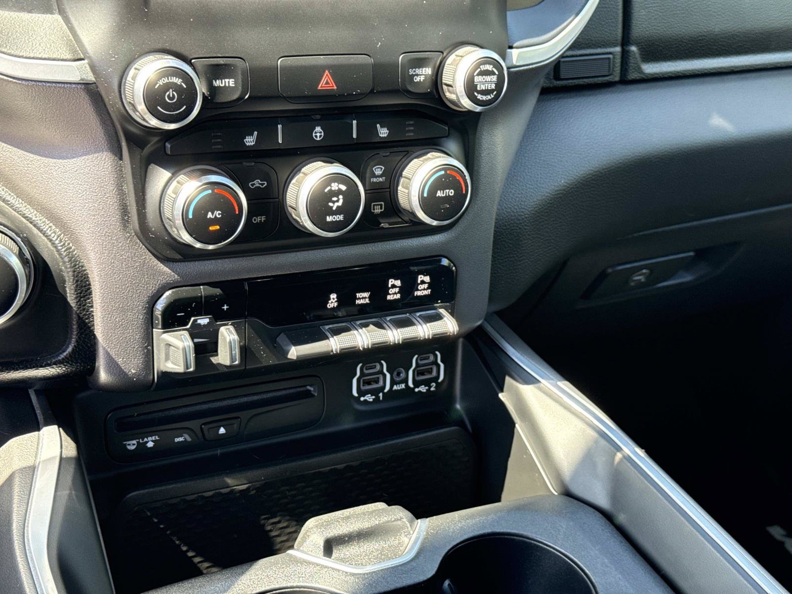 Used 2019 RAM 1500 Big Horn AWD/4WD image 7