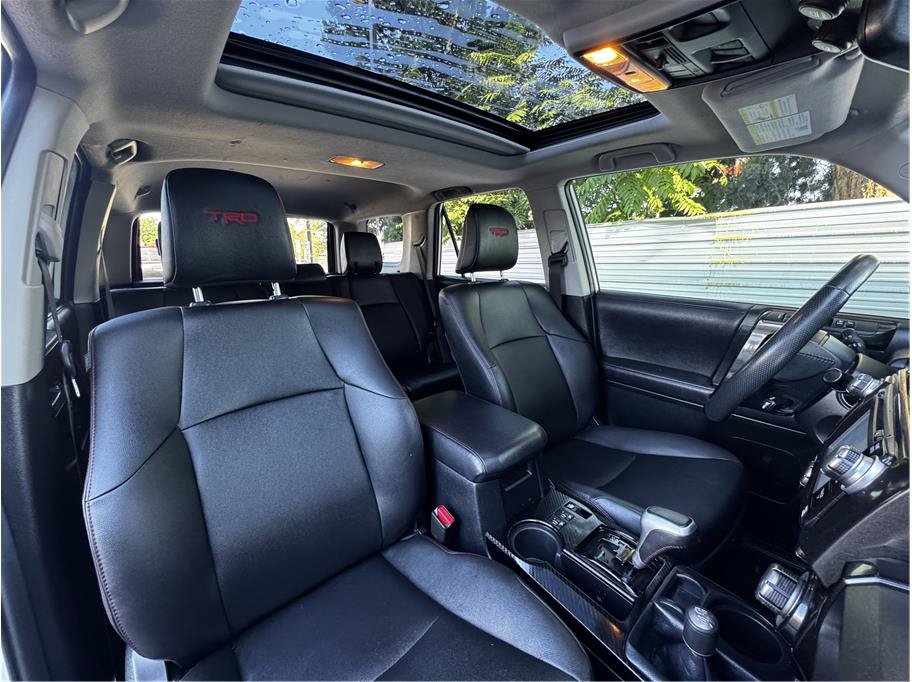 Used 2019 Toyota 4Runner TRD Off-Road Premium AWD/4WD image 15