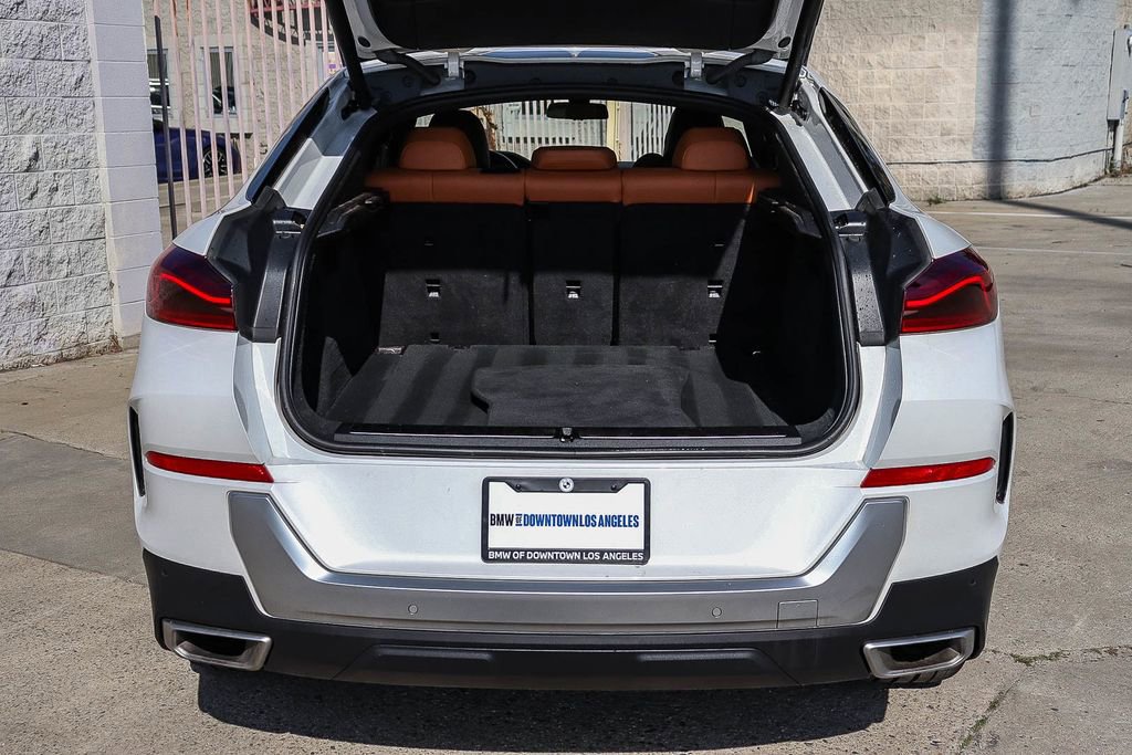 Used 2023 BMW X6 xDrive40i w/ Climate Comfort Package image 30