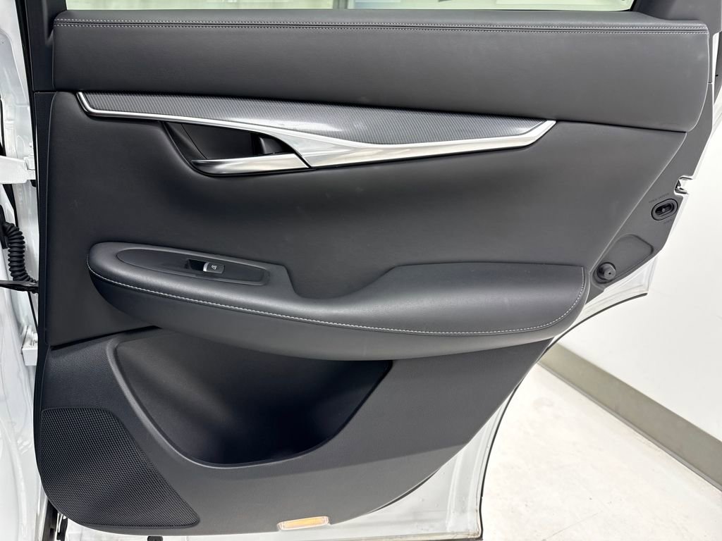 Used 2023 INFINITI QX50 Sport image 11