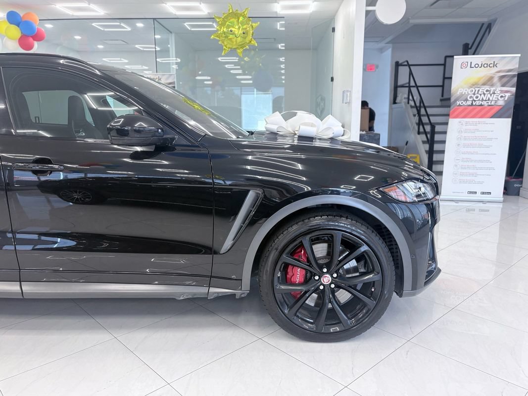 Used 2020 Jaguar F-PACE SVR AWD/4WD image 9