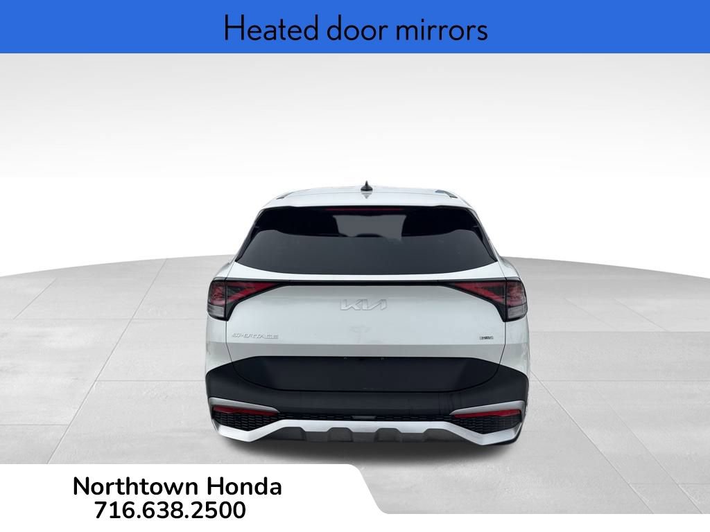 Used 2023 Kia Sportage LX image 6