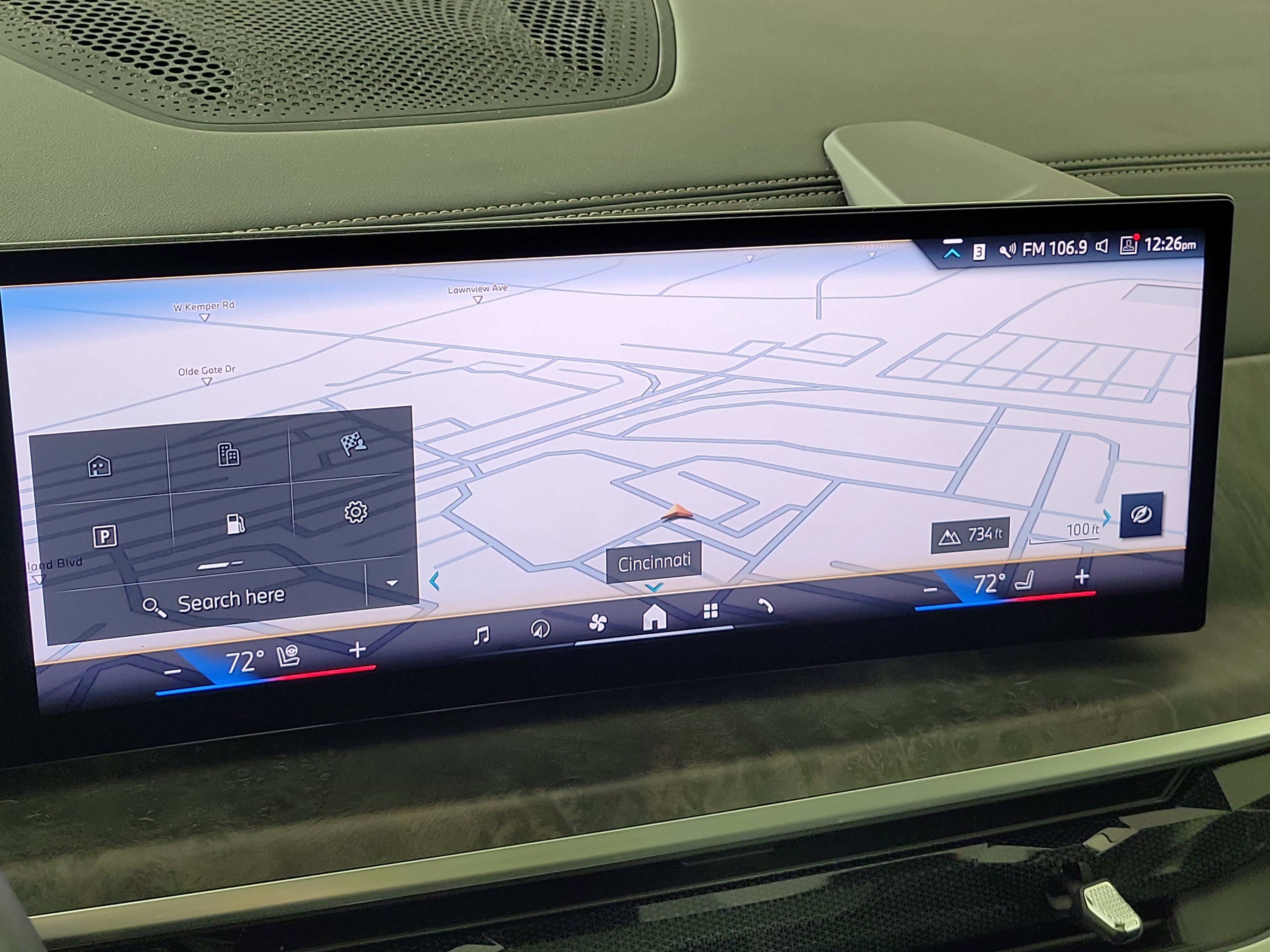 Certified 2024 BMW X7 xDrive40i w/ Premium Package image 18