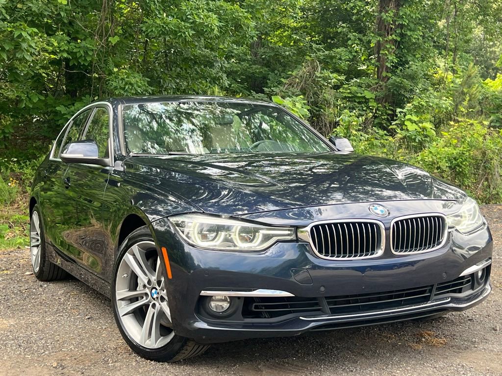 Used 2016 BMW 340i xDrive Sedan AWD/4WD image 7