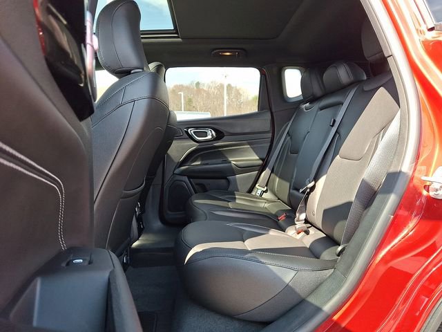 Used 2024 Jeep Compass Limited w/ Driver Assist Group I image 10
