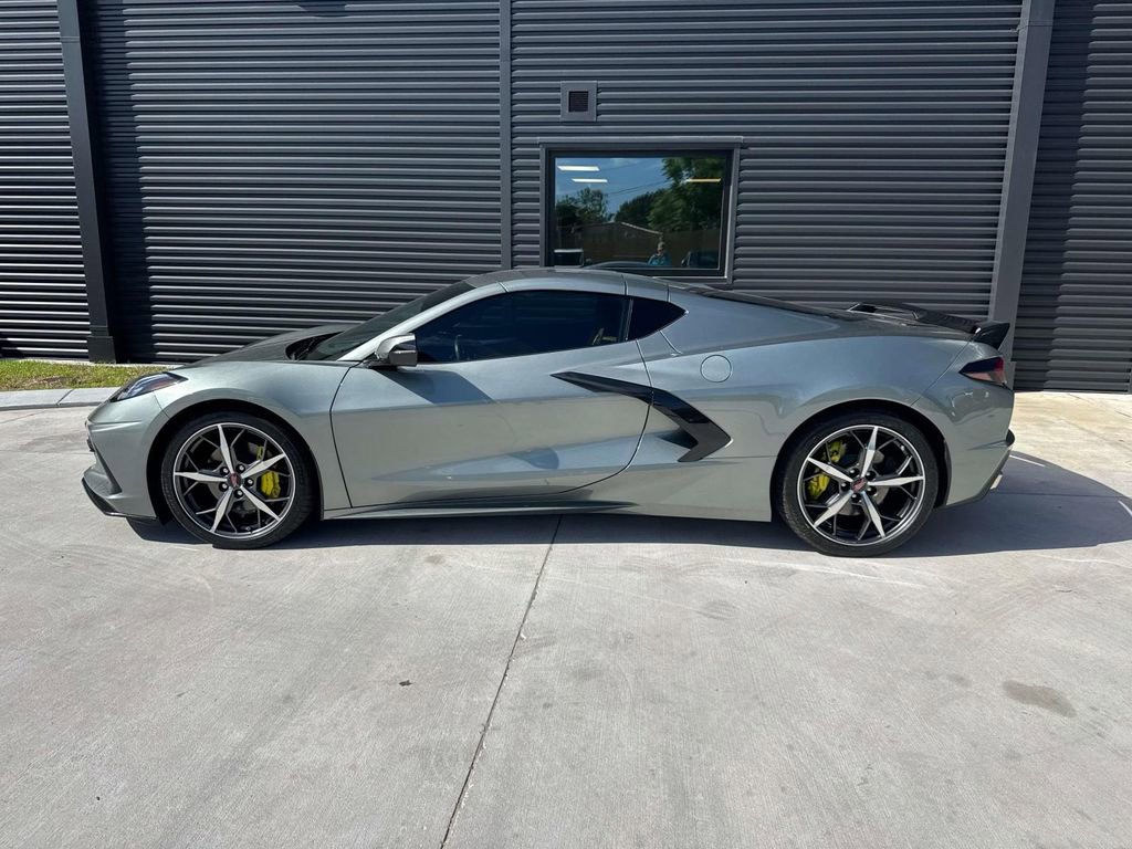 Used 2022 Chevrolet Corvette Stingray Preferred Cpe image 2