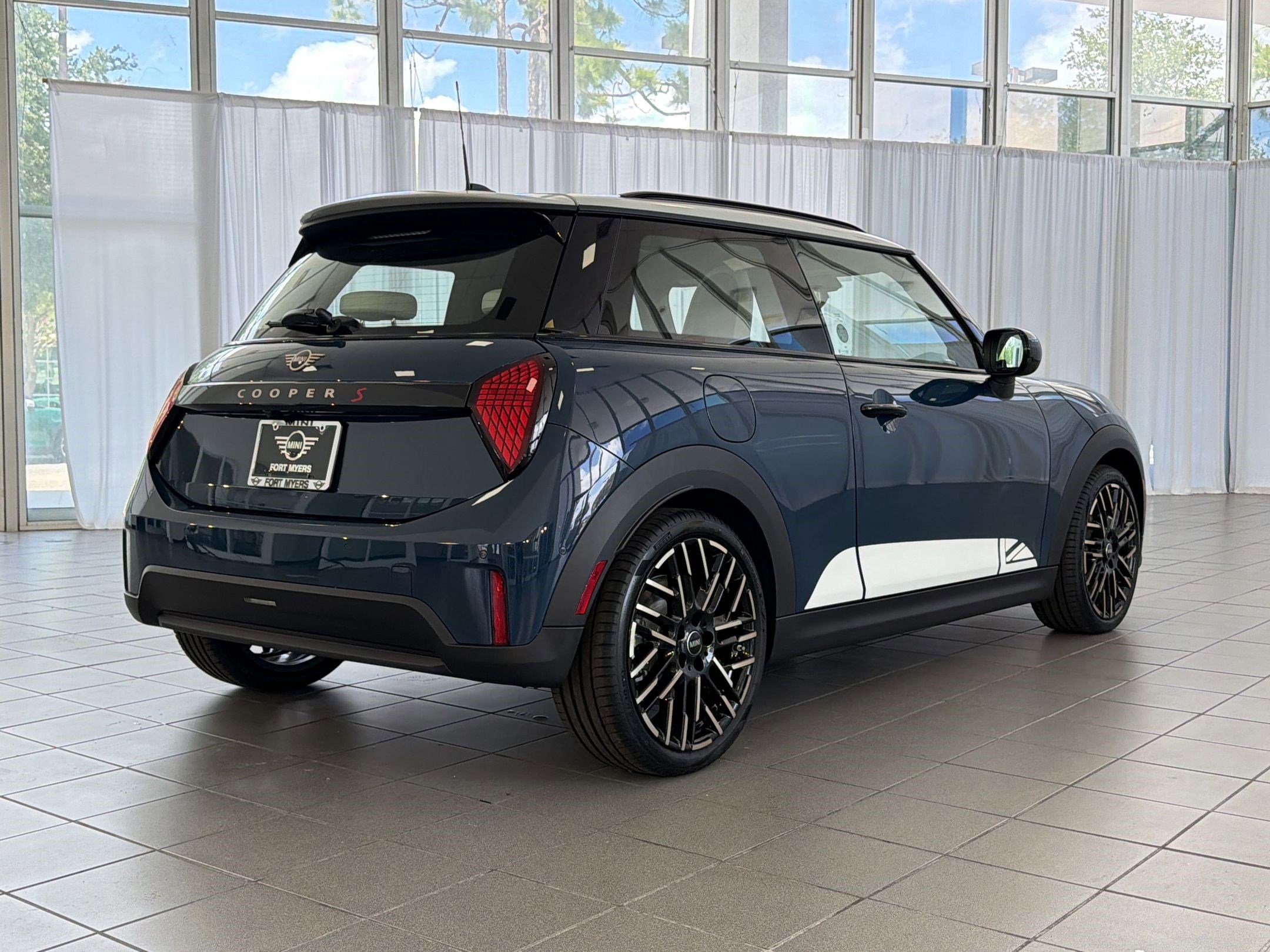 New 2026 MINI Cooper S FWD image 9