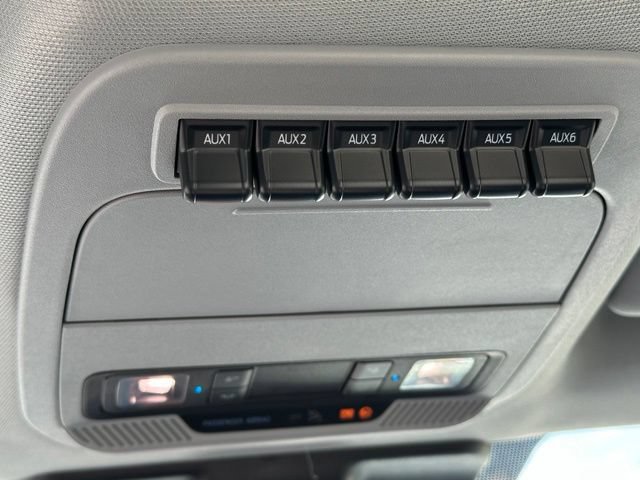 New 2026 Ford F550 4x4 Regular Cab Super Duty image 13