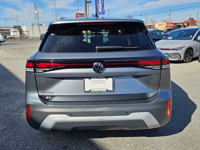 New 2026 Volkswagen Tiguan SE FWD image 10
