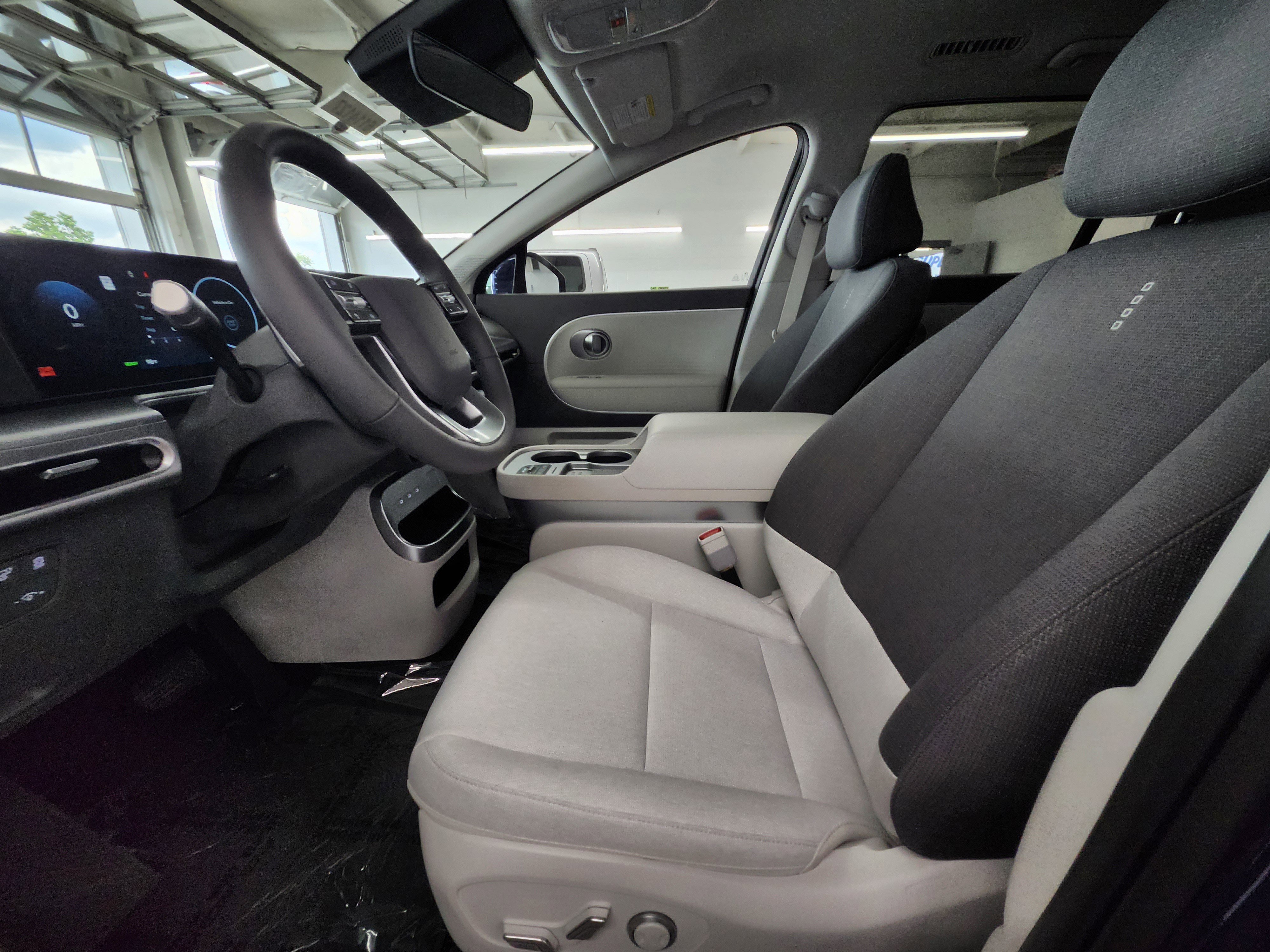 New 2026 Hyundai Ioniq 9 S image 14