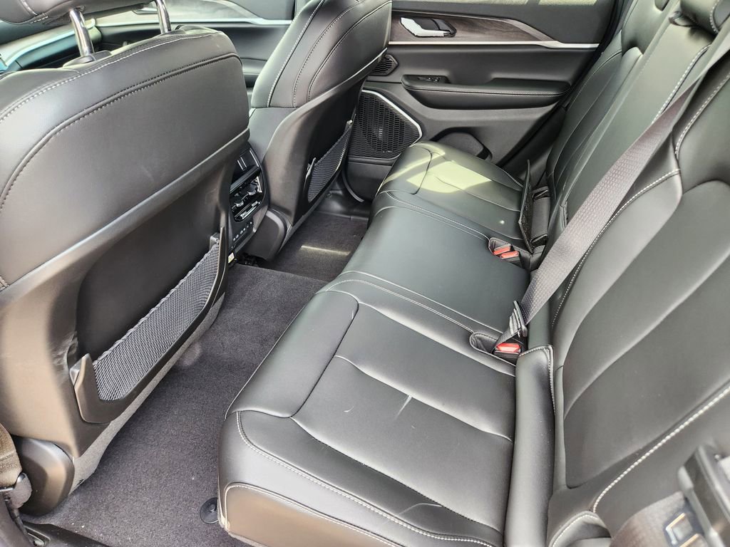 New 2026 Jeep Grand Cherokee Limited RWD image 20