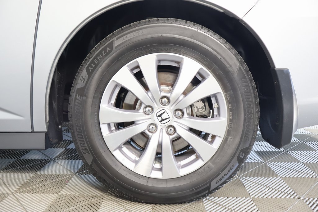 Used 2016 Honda Odyssey SE image 16