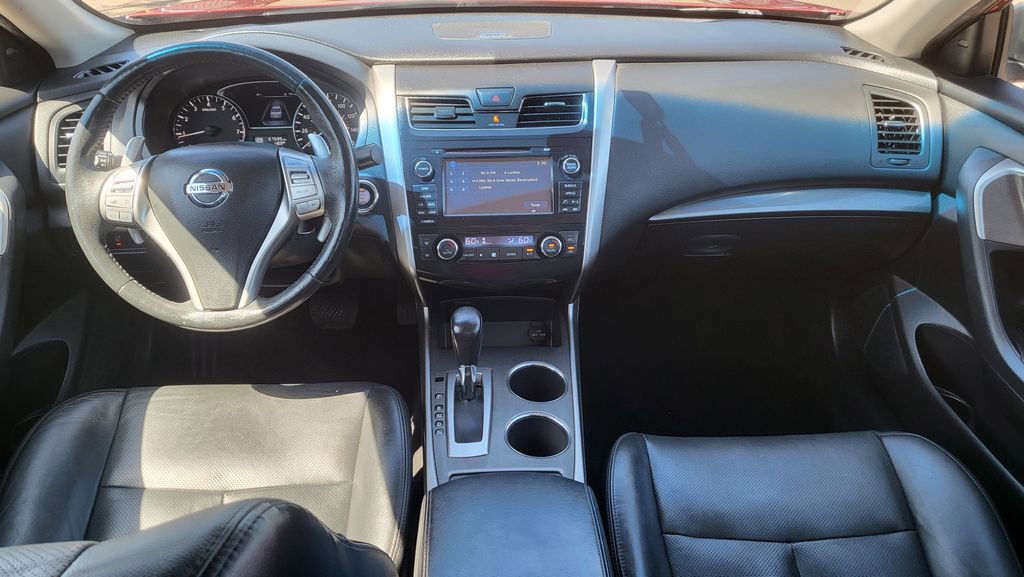 Used 2015 Nissan Altima 3.5 SL FWD image 25