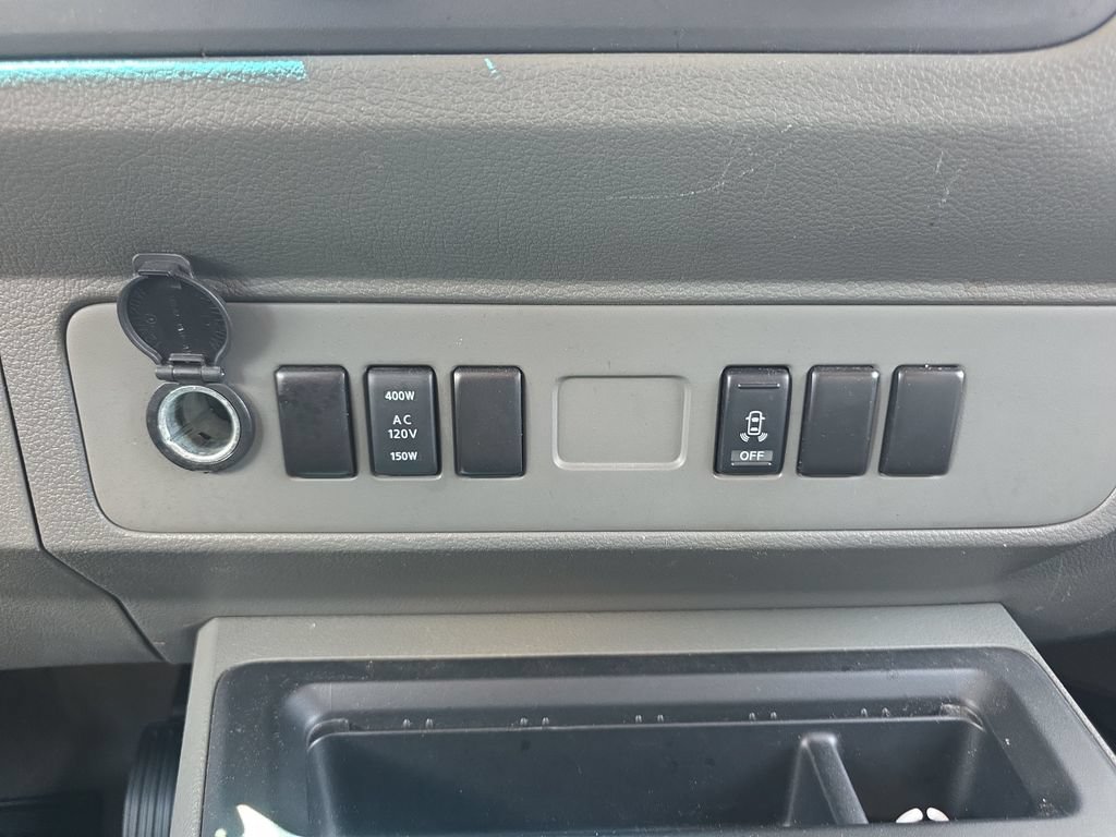 Used 2015 Nissan NV 3500 SV RWD image 33