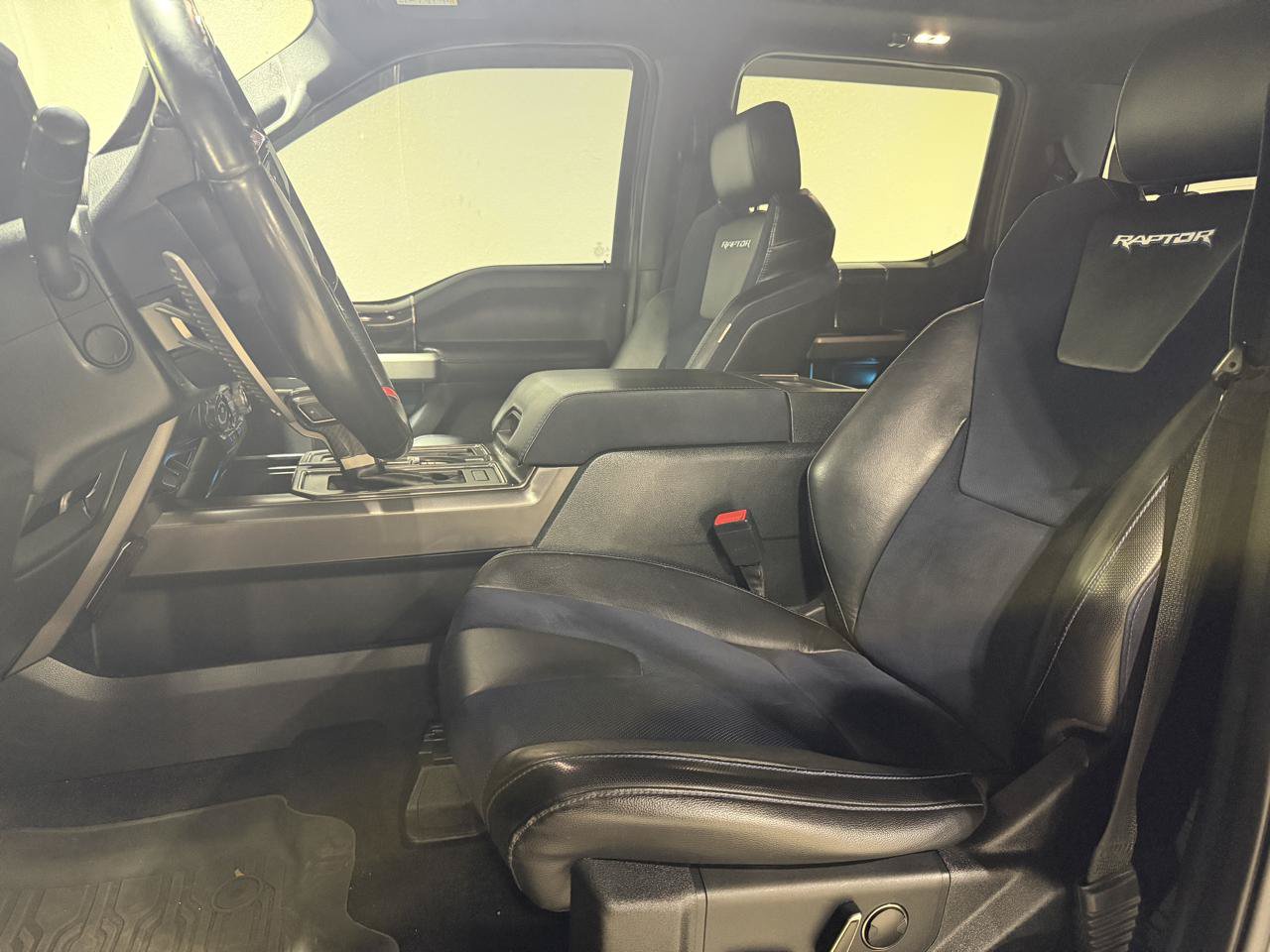 Used 2020 Ford F150 Raptor w/ Equipment Group 802A Luxury AWD/4WD image 9