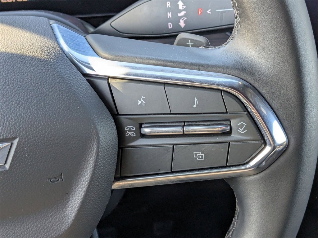 Used 2025 Chevrolet Suburban Z71 image 20