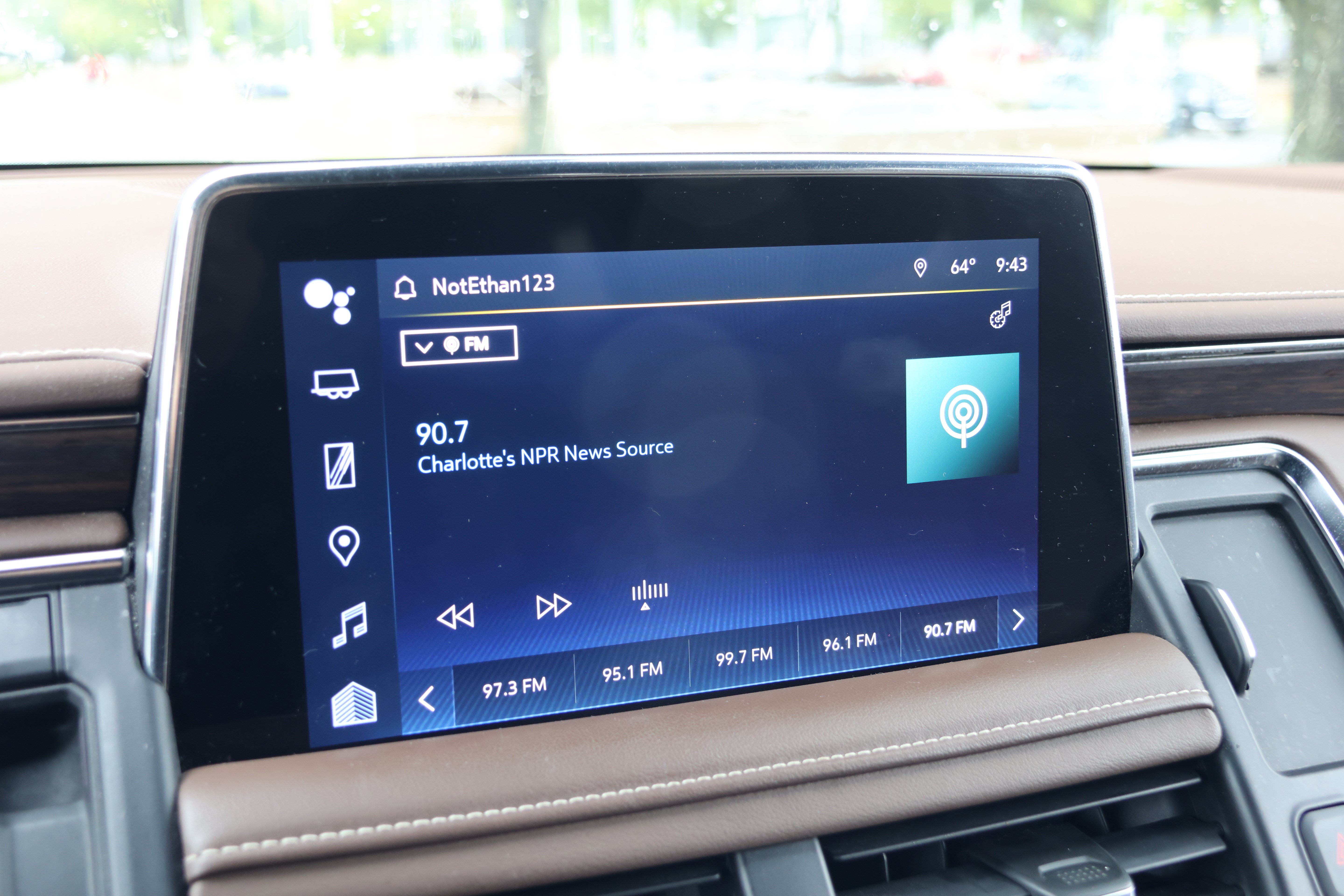 Used 2022 Chevrolet Tahoe High Country AWD/4WD image 27