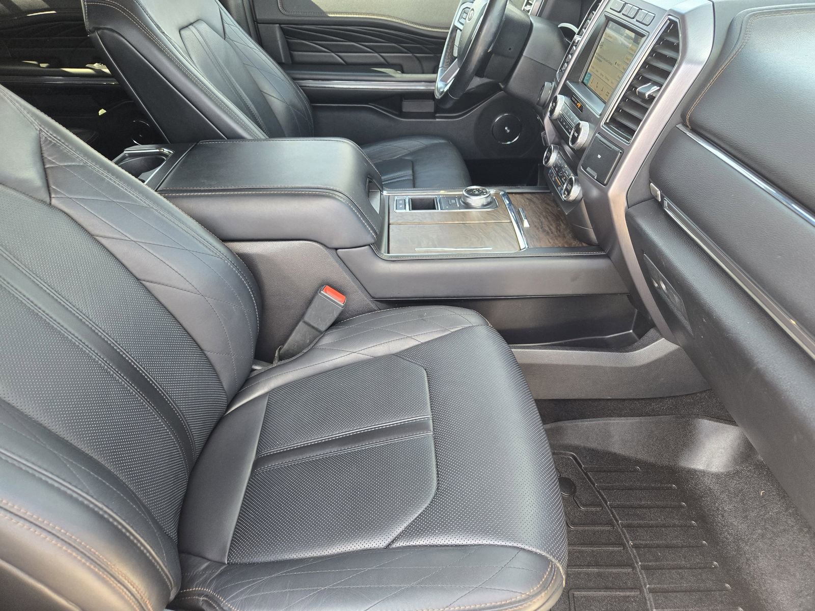 Used 2019 Ford Expedition Platinum RWD image 13