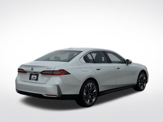 New 2026 BMW 530i xDrive w/ Premium Package AWD/4WD image 5