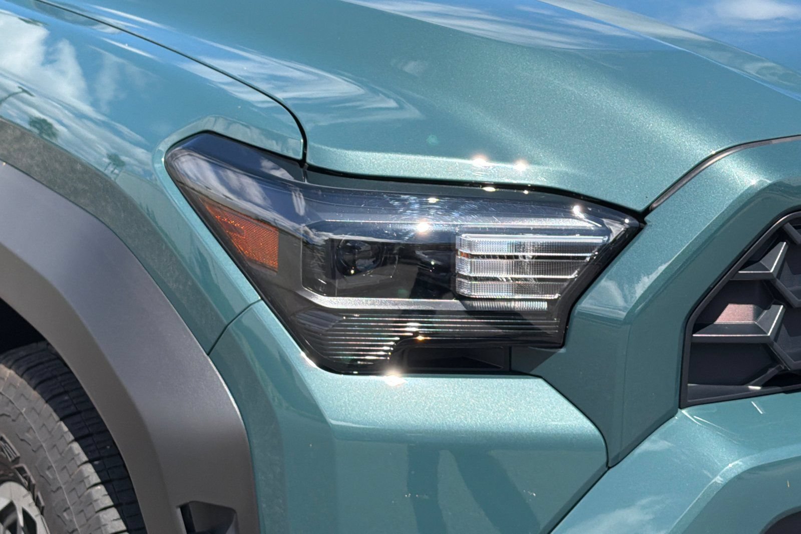 Used 2025 Toyota 4Runner TRD Off-Road Premium AWD/4WD image 39