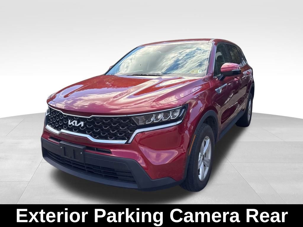 Used 2023 Kia Sorento LX image 5