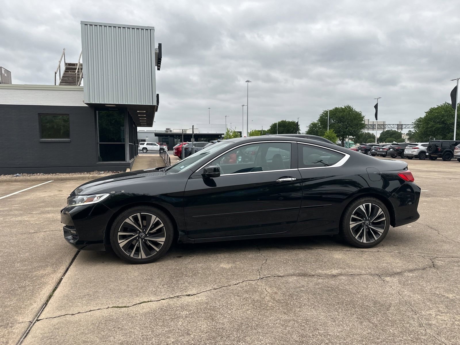 Used 2016 Honda Accord EX-L image 6