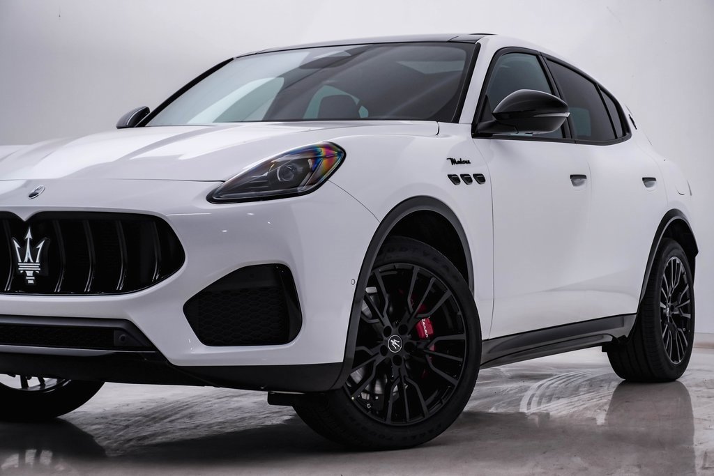 Used 2025 Maserati Grecale Modena image 2