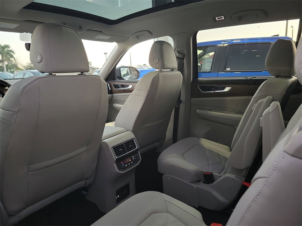 New 2026 Volkswagen Atlas SE image 5